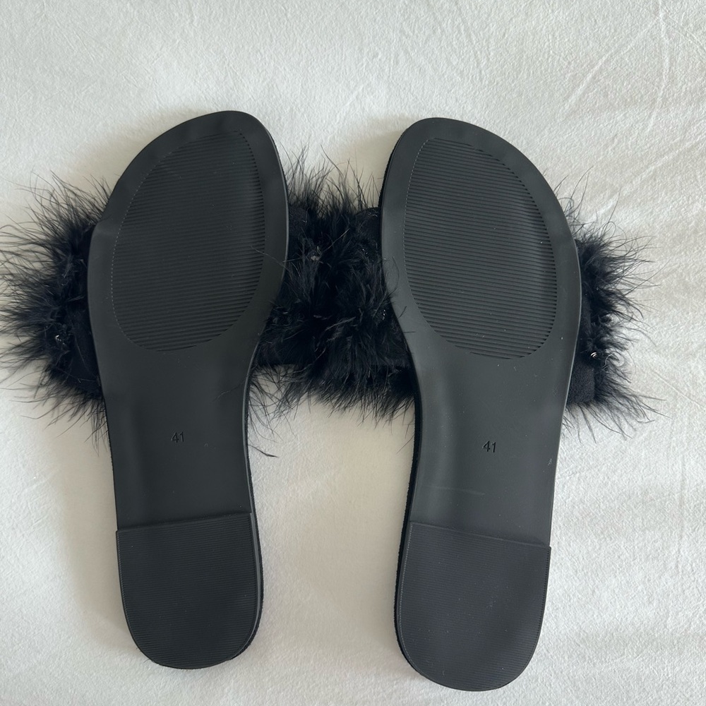 Women's Black Fuzzy Slides - Picture 2 of 2